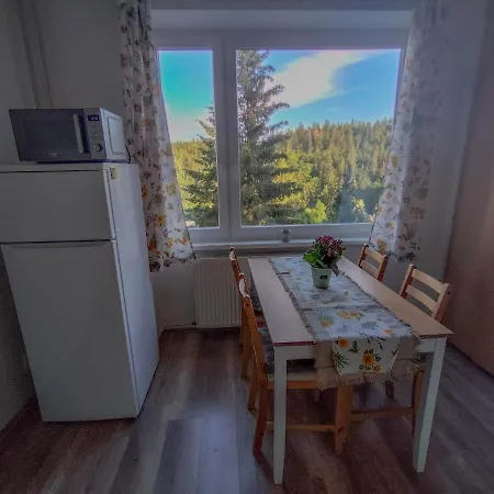 Apartmanek Protez Янське Лазне