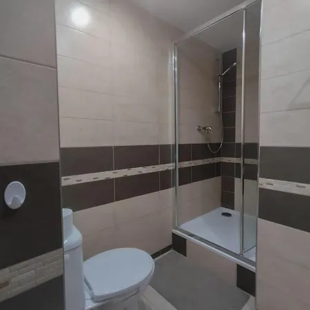 Apartmanek Protez